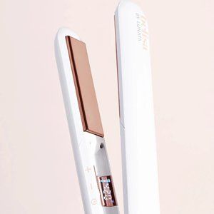 Belisa Cordless Flat Iron | Lunata Beauty (BRAND NEW)